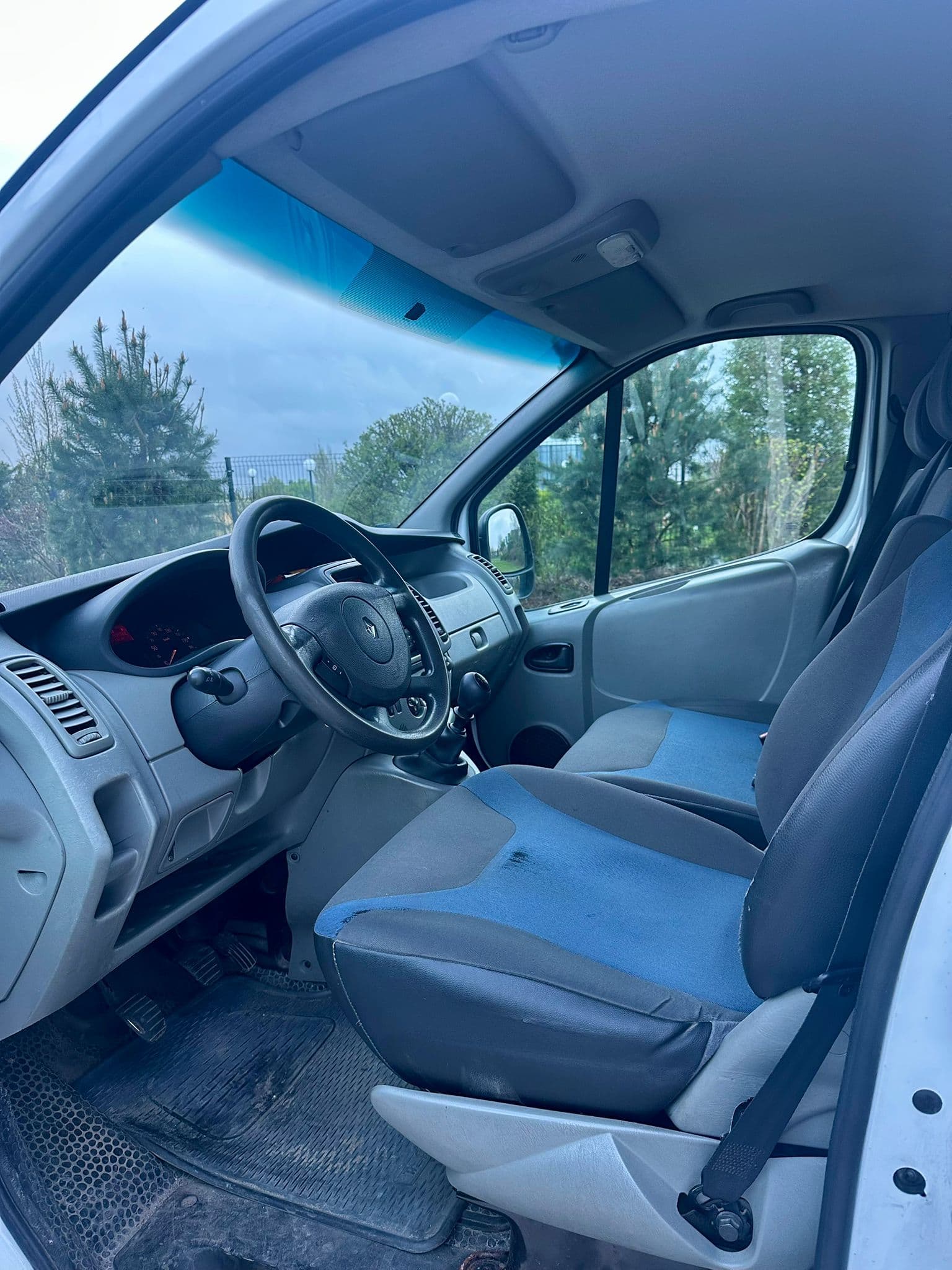 Renault Trafic image 3