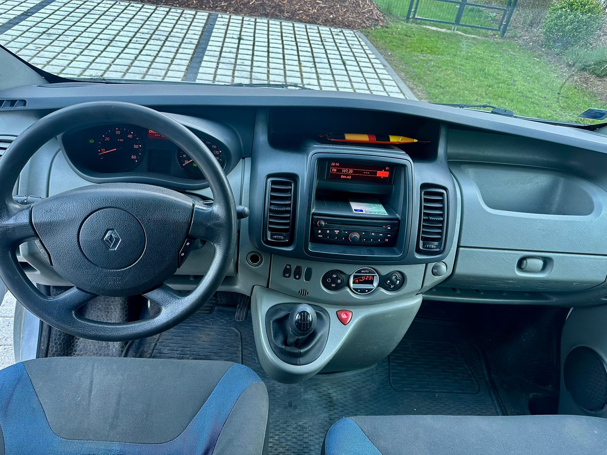 Renault Trafic image 4