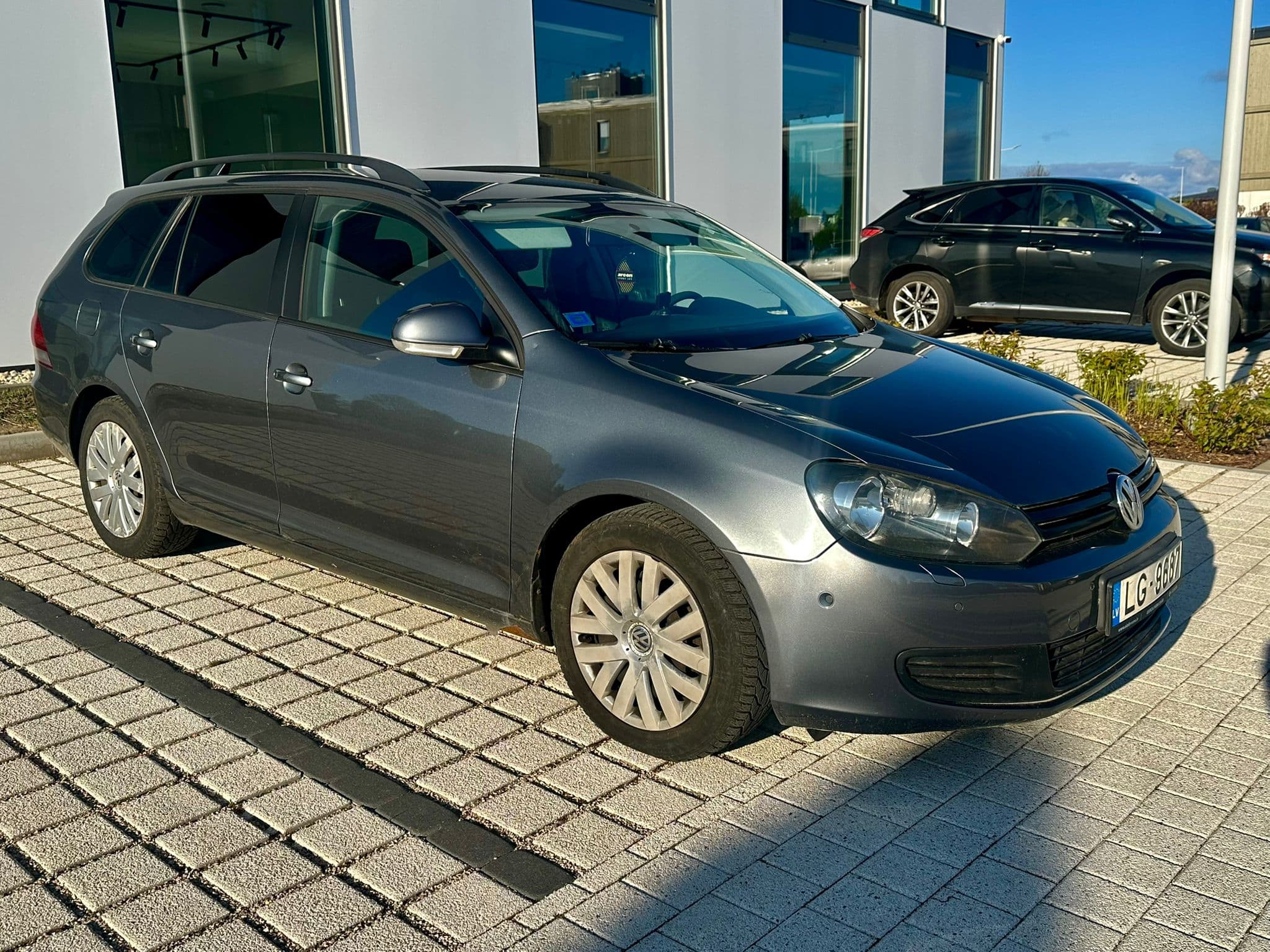 Volkswagen Golf image 4